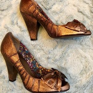 Madden Girl Bronze Peep Toe Pumps